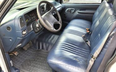 Chevrolet-cheyenne-2500hd-1996-white-10