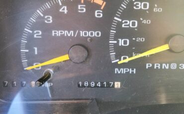 Chevrolet-cheyenne-2500hd-1996-white-17