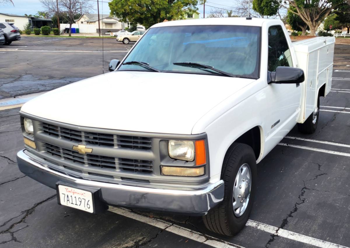 Chevrolet-cheyenne-2500hd-1996-white-7