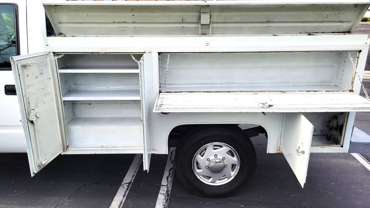 Chevrolet-cheyenne-2500hd-1996-white-9