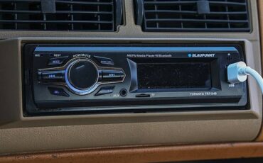 Chevrolet-ck-1500-1989-silver-21