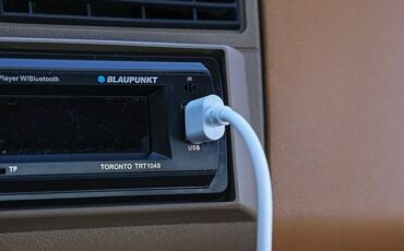 Chevrolet-ck-1500-1989-silver-3