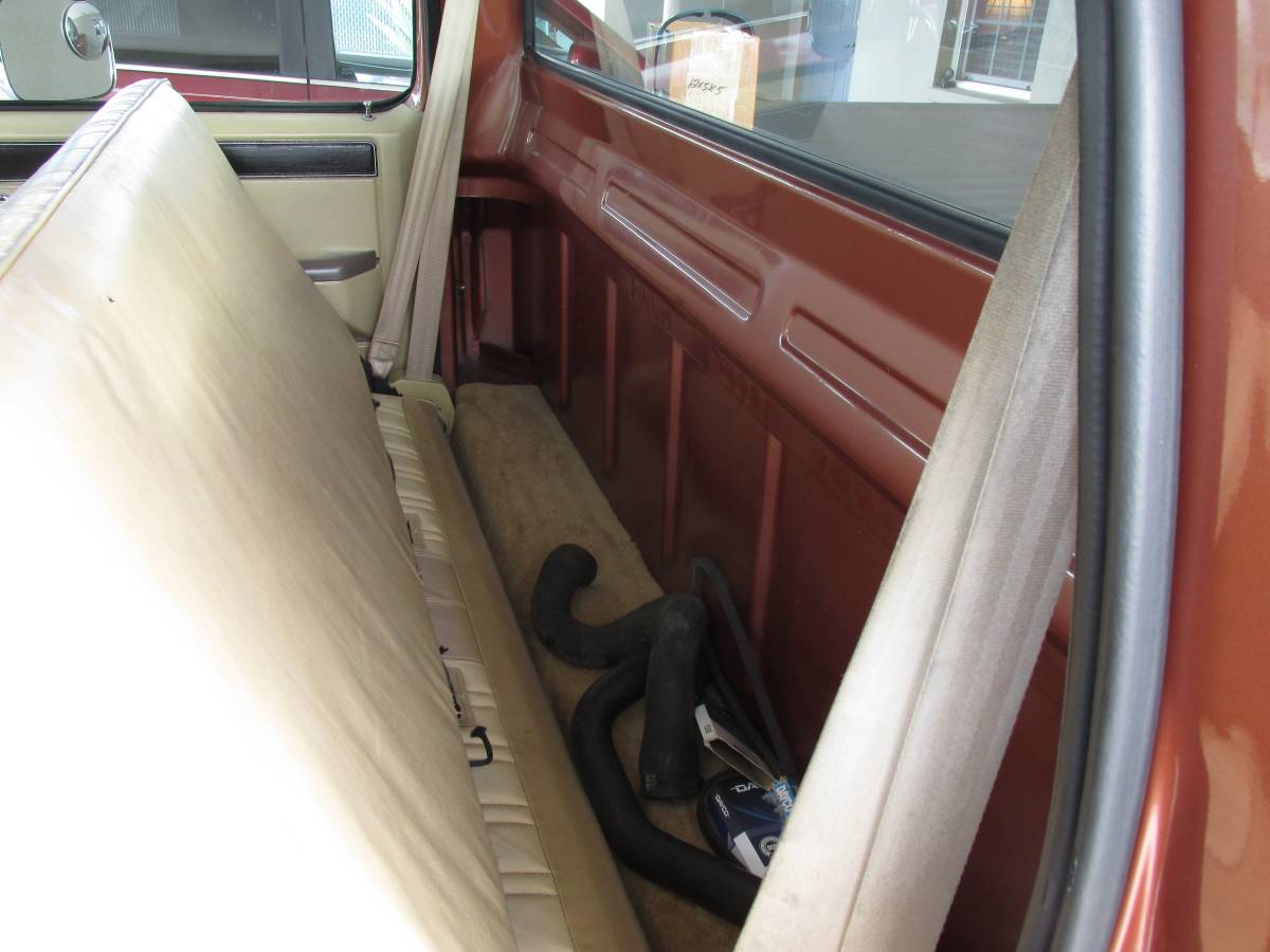 Chevrolet-ck-pickup-12-ton-1983-19