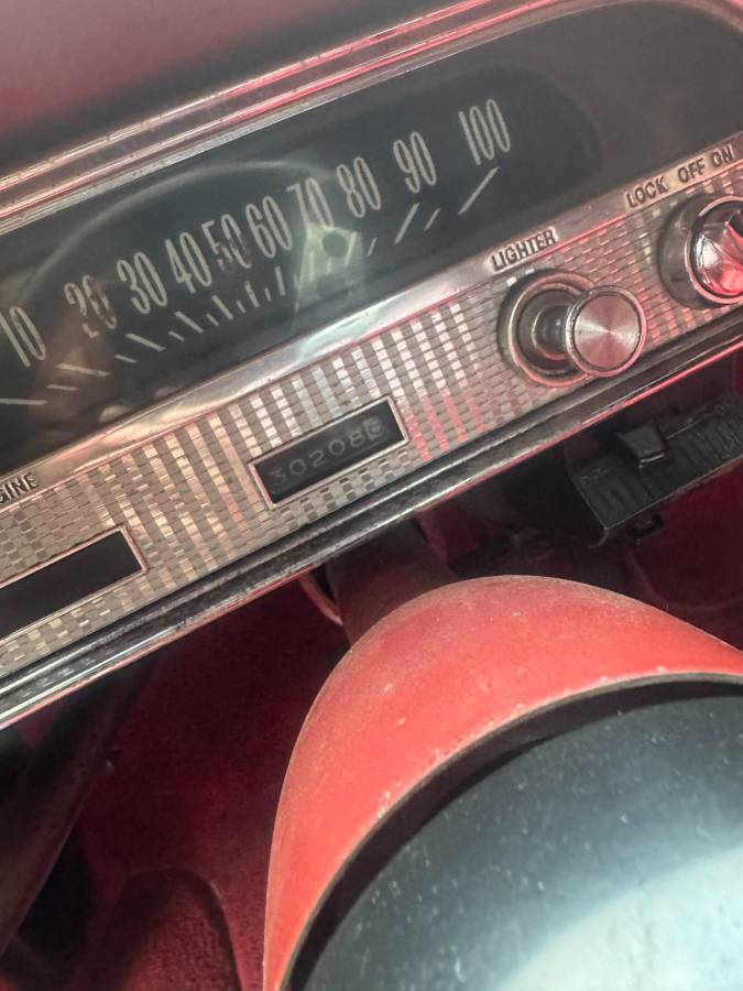 Chevrolet-corvair-1962-white-5