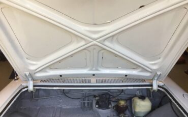 Chevrolet-corvair-convertible-1962-white-11