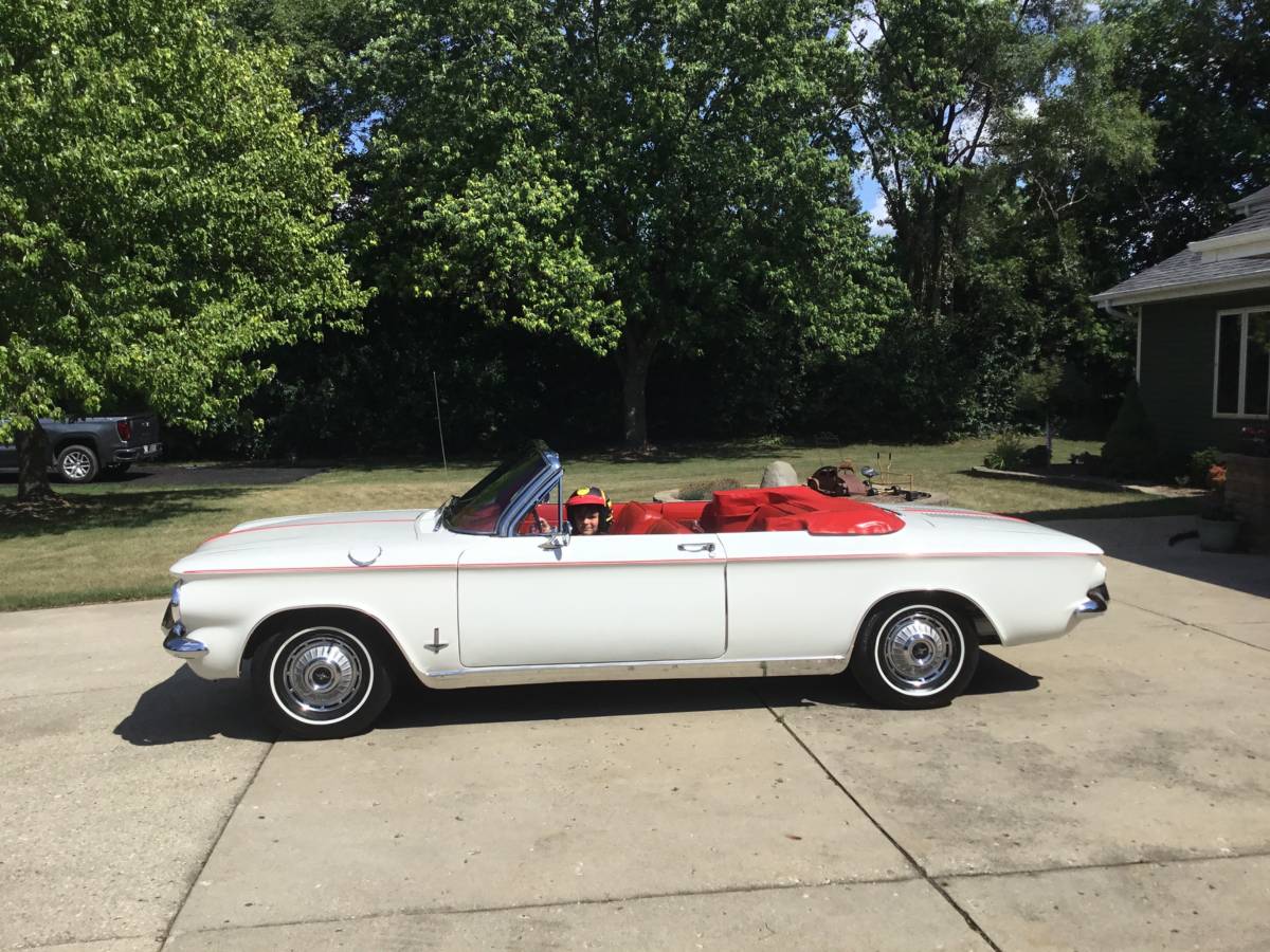 Chevrolet-corvair-convertible-1962-white-12
