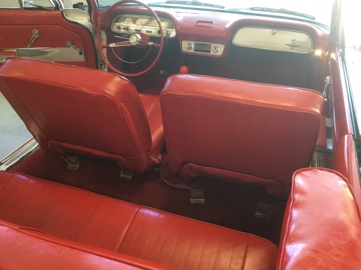 Chevrolet-corvair-convertible-1962-white-16