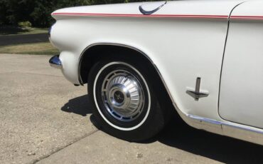 Chevrolet-corvair-convertible-1962-white-9