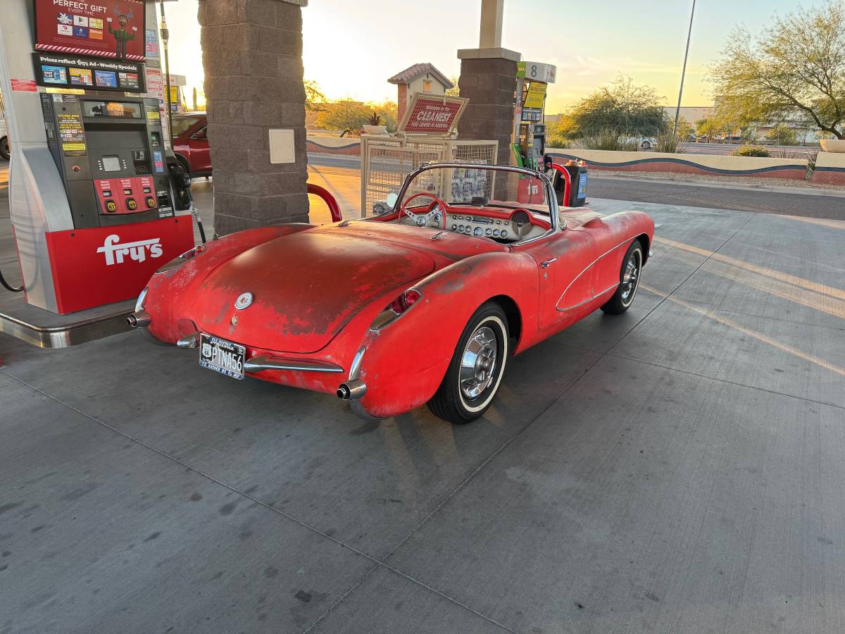 Chevrolet-corvette-1956-red-1