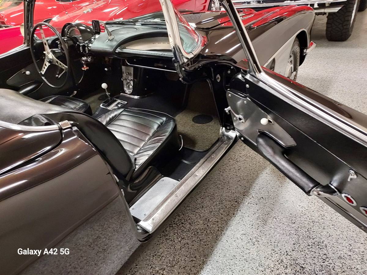 Chevrolet-corvette-1959-red-8