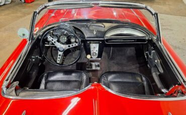 Chevrolet-corvette-1961-red-11