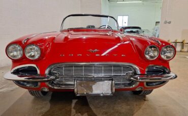 Chevrolet-corvette-1961-red-12