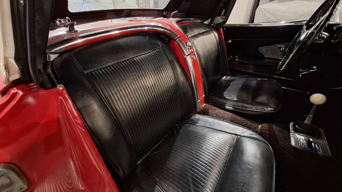 Chevrolet-corvette-1961-red-6