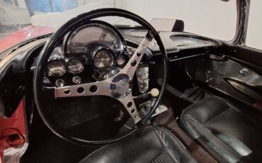 Chevrolet-corvette-1961-red-7