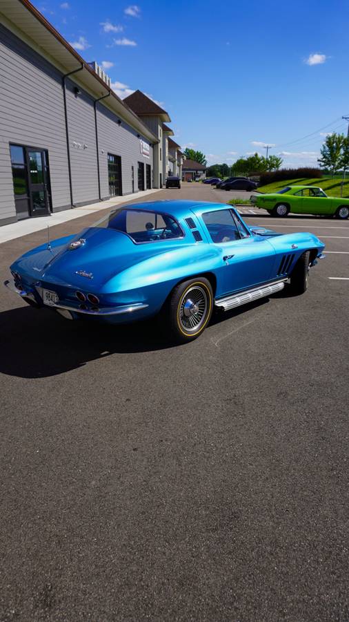Chevrolet-corvette-1965-blue-12