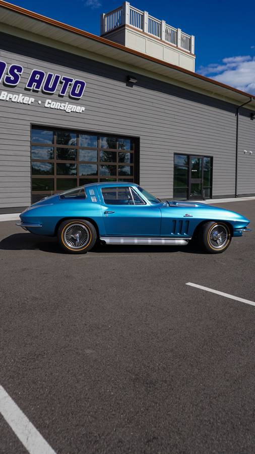 Chevrolet-corvette-1965-blue-2