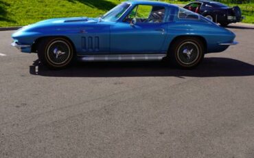 Chevrolet-corvette-1965-blue-23