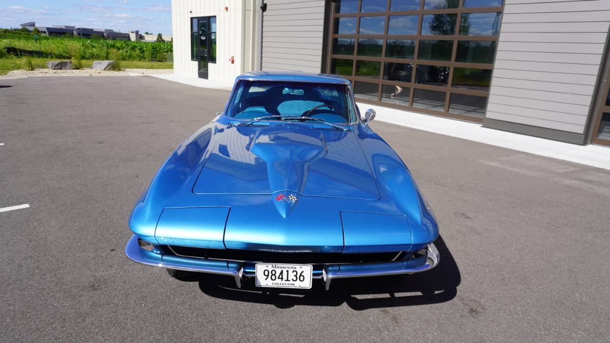 Chevrolet-corvette-1965-blue-5