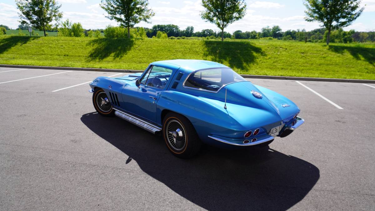 Chevrolet-corvette-1965-blue-8