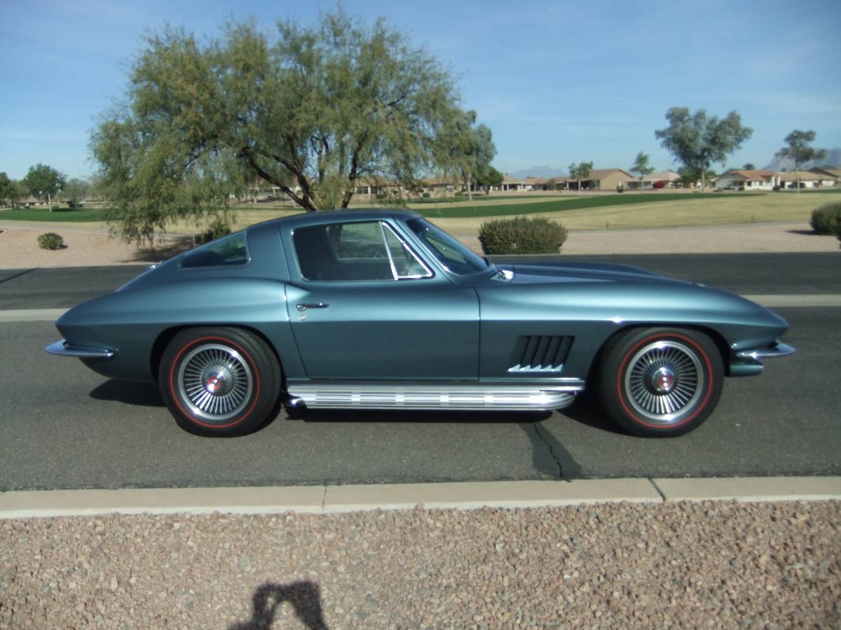 Chevrolet-corvette-1967-blue-20