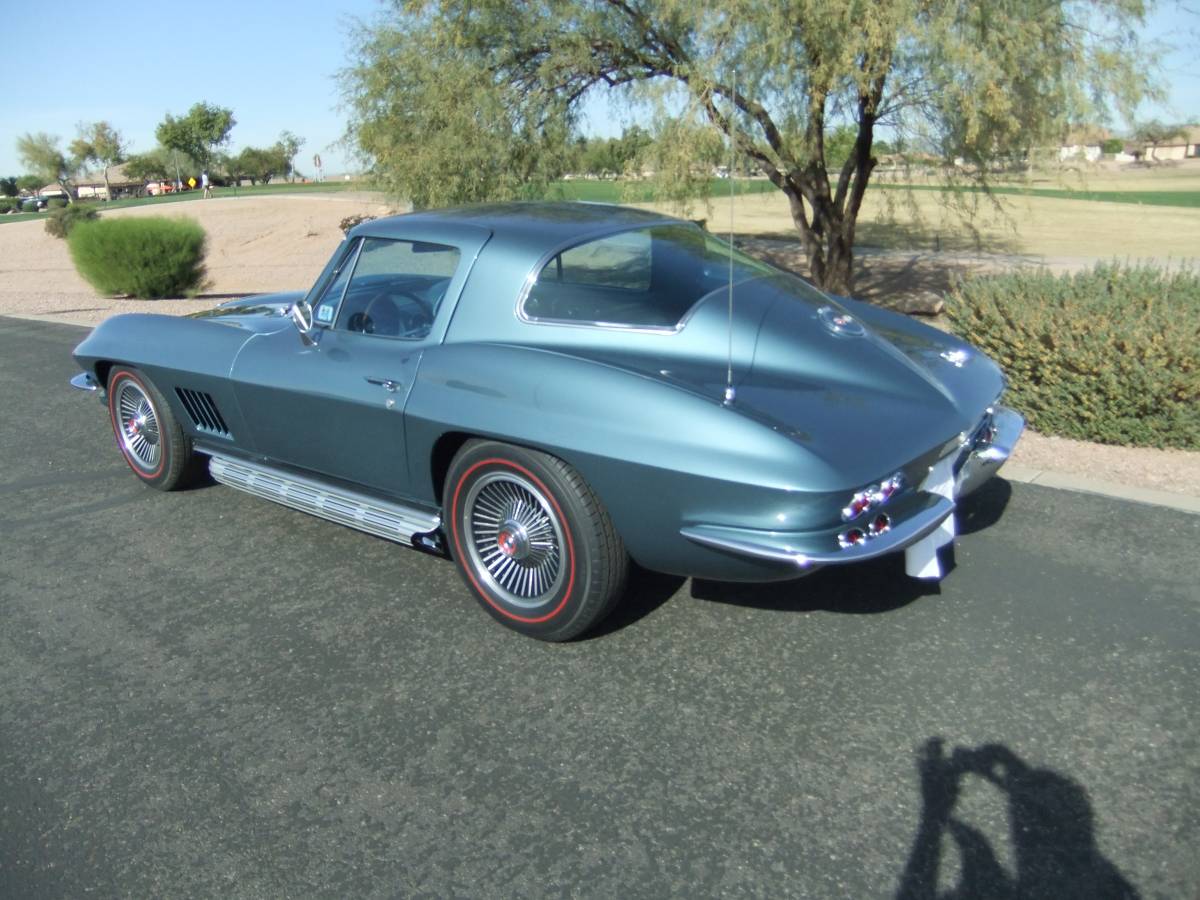 Chevrolet-corvette-1967-blue-6
