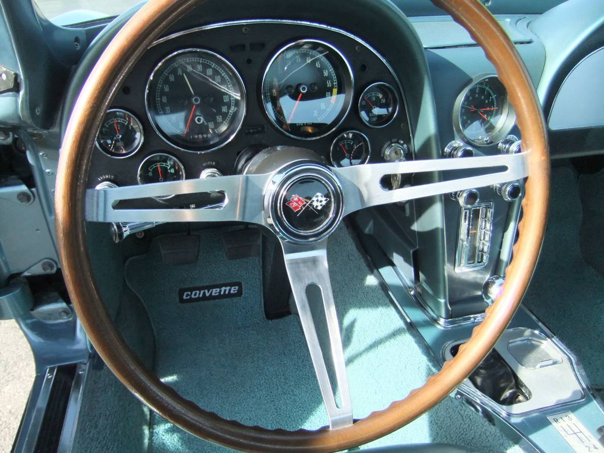 Chevrolet-corvette-1967-blue-7