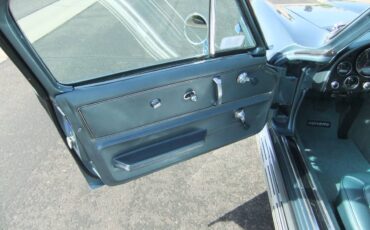 Chevrolet-corvette-1967-blue-8
