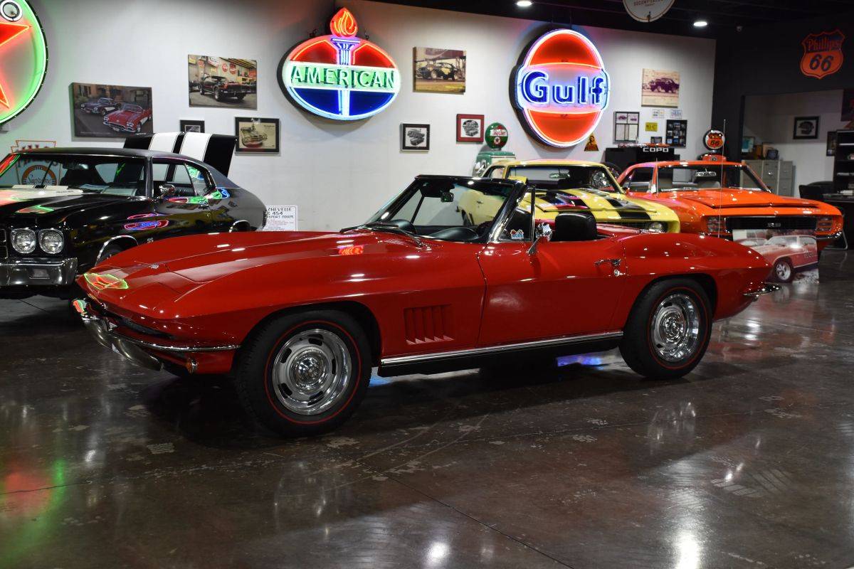 Chevrolet-corvette-1967-red-12