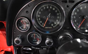 Chevrolet-corvette-1967-red-18