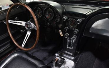 Chevrolet-corvette-1967-red-21