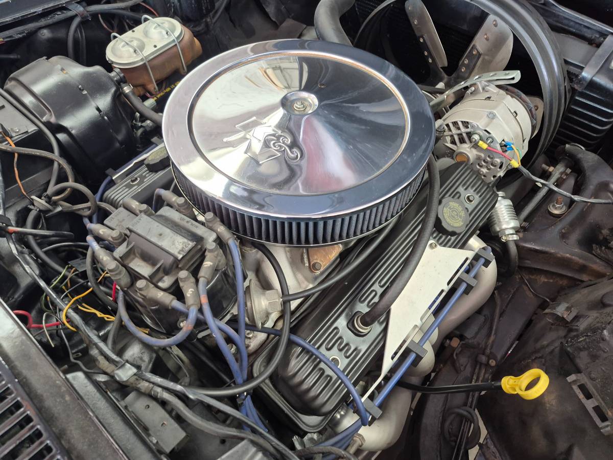 Chevrolet-corvette-1968-black-4