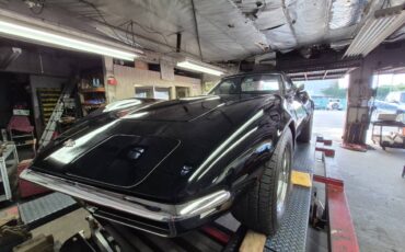 Chevrolet-corvette-1968-black-9