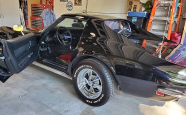 Chevrolet-corvette-1969-black-2