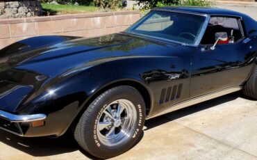 Chevrolet-corvette-1969-black-6