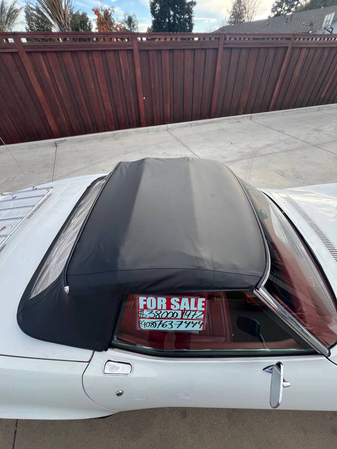 Chevrolet-corvette-1972-white-5