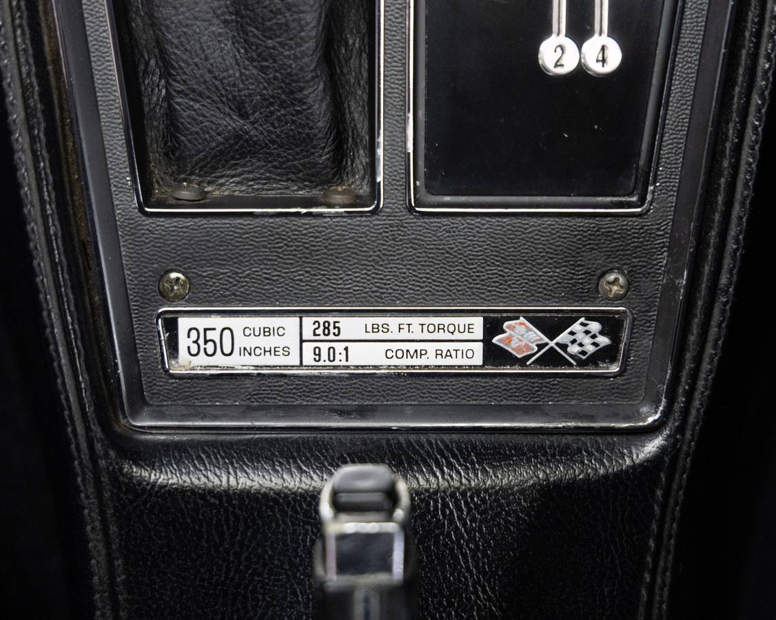 Chevrolet-corvette-1974-red-1