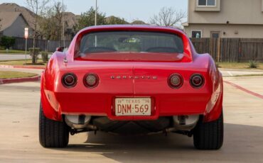 Chevrolet-corvette-1974-red-12