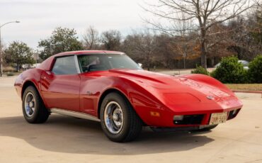 Chevrolet-corvette-1974-red-2