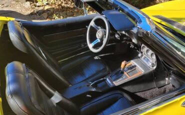 Chevrolet-corvette-1975-7