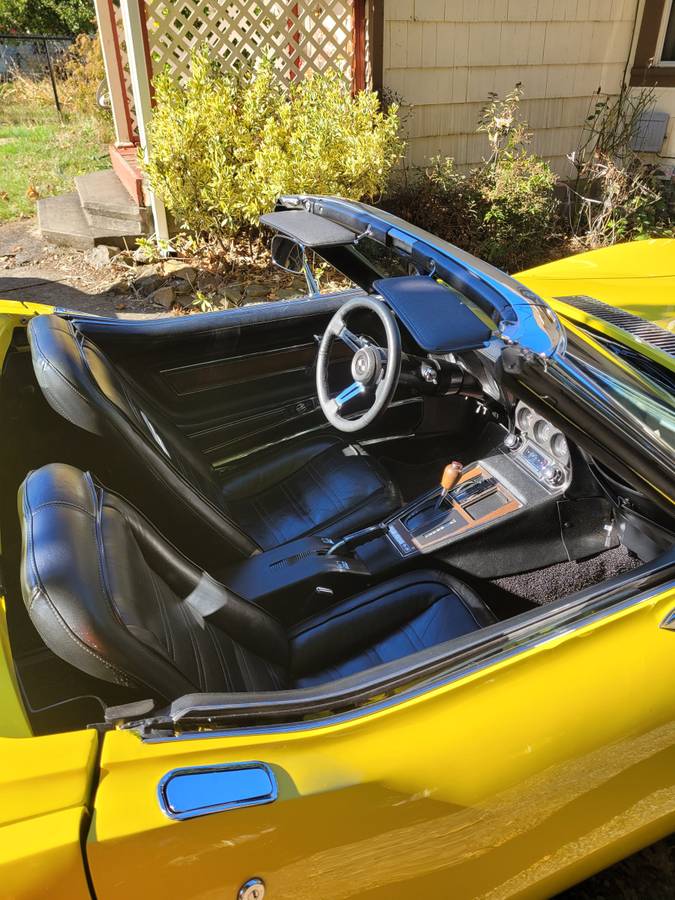 Chevrolet-corvette-1975-7