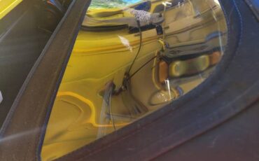 Chevrolet-corvette-1975-9