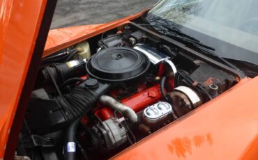 Chevrolet-corvette-1976-orange-11