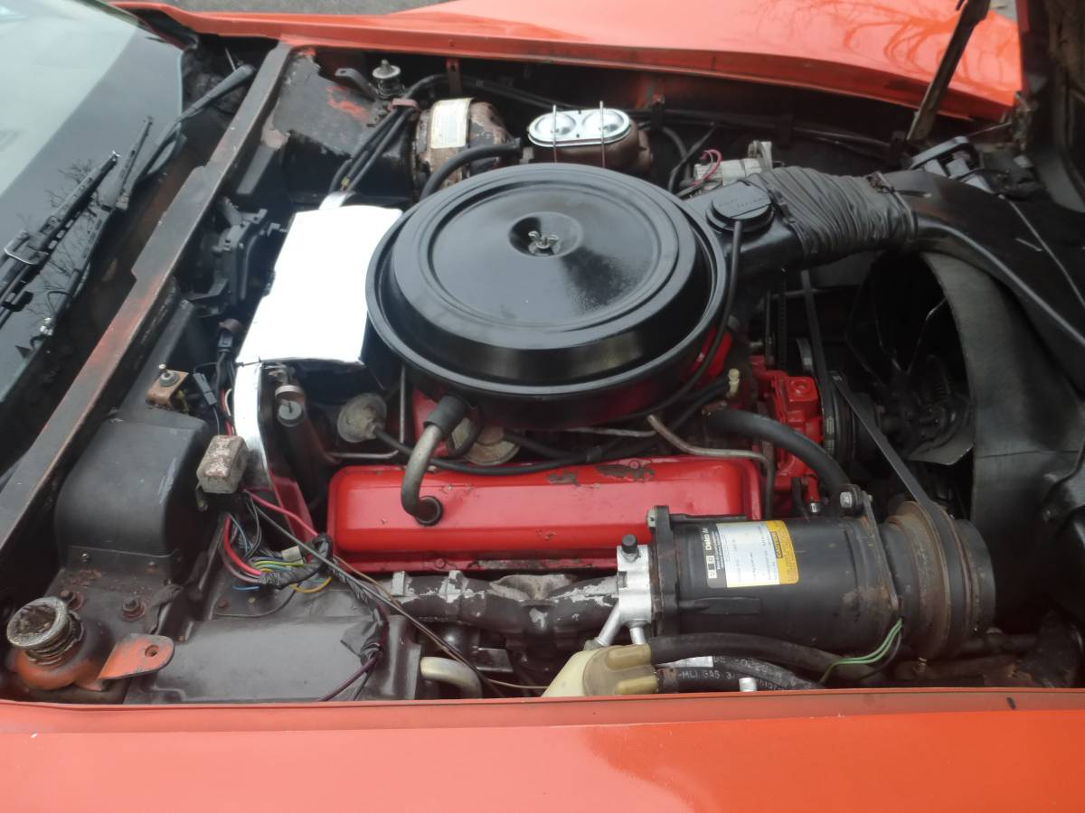 Chevrolet-corvette-1976-orange-13