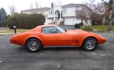 Chevrolet-corvette-1976-orange-3