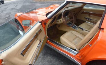 Chevrolet-corvette-1976-orange-5