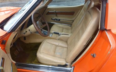 Chevrolet-corvette-1976-orange-6