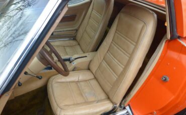 Chevrolet-corvette-1976-orange-7