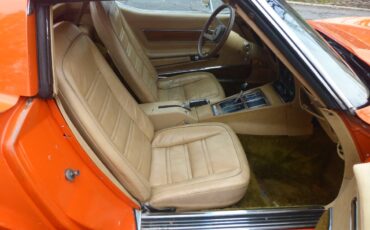 Chevrolet-corvette-1976-orange-8