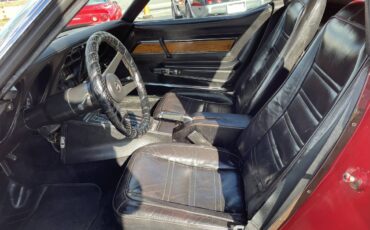 Chevrolet-corvette-1976-red-10