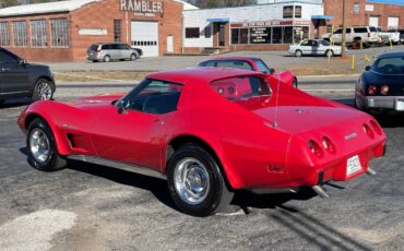 Chevrolet-corvette-1976-red-2